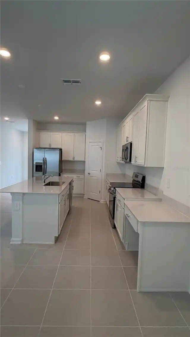 Listing Photo 9