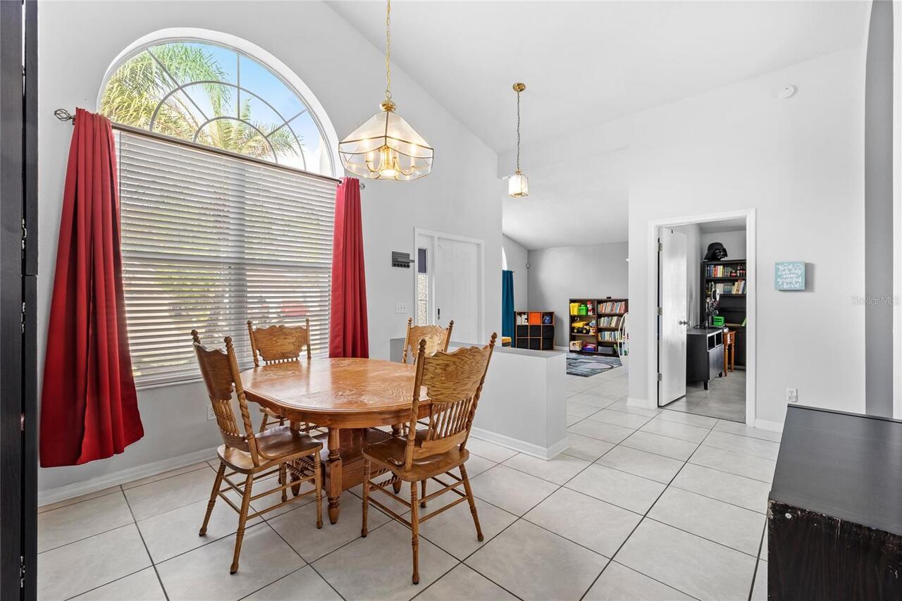 Listing Photo 11
