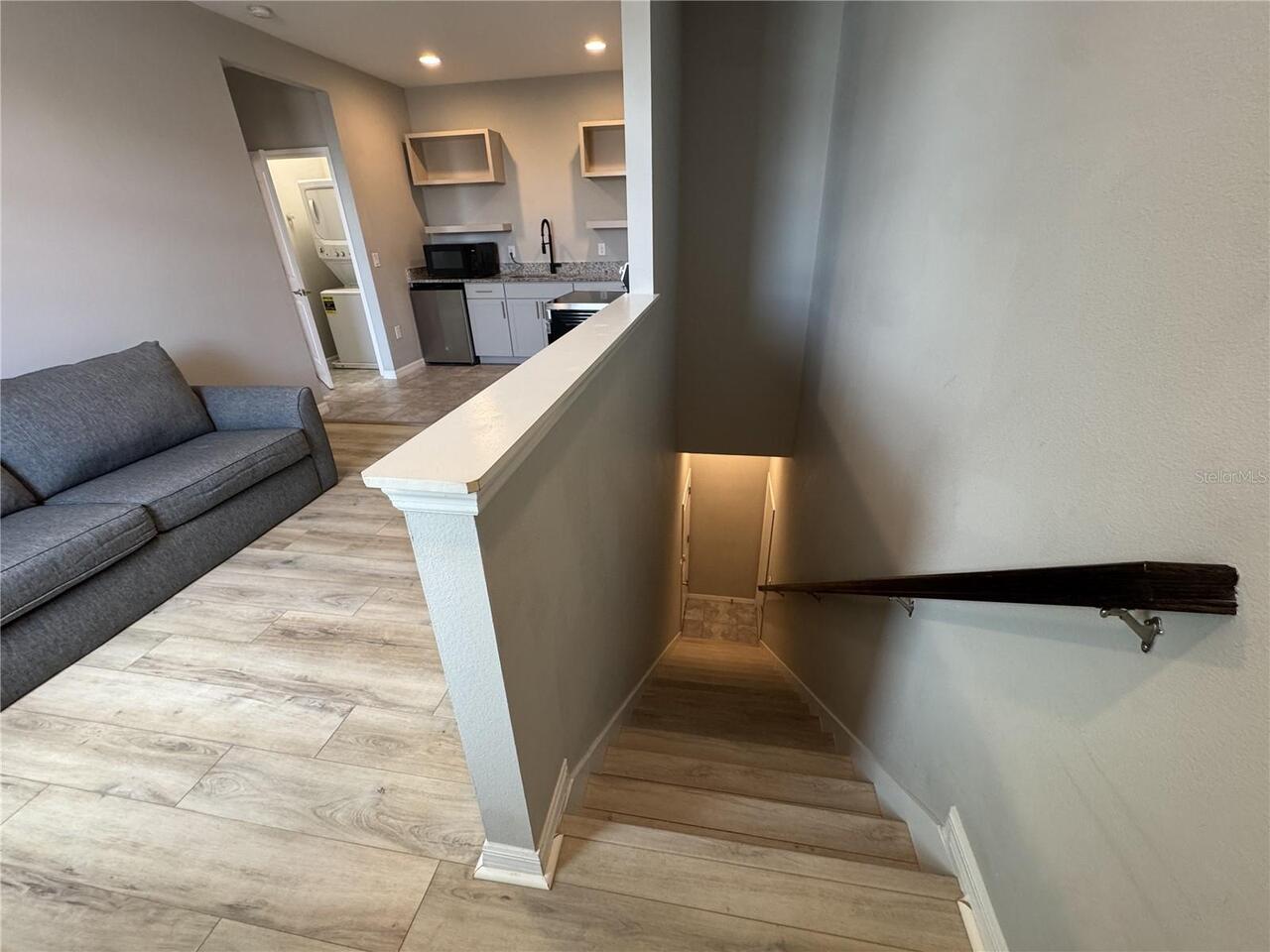 Listing Photo 11