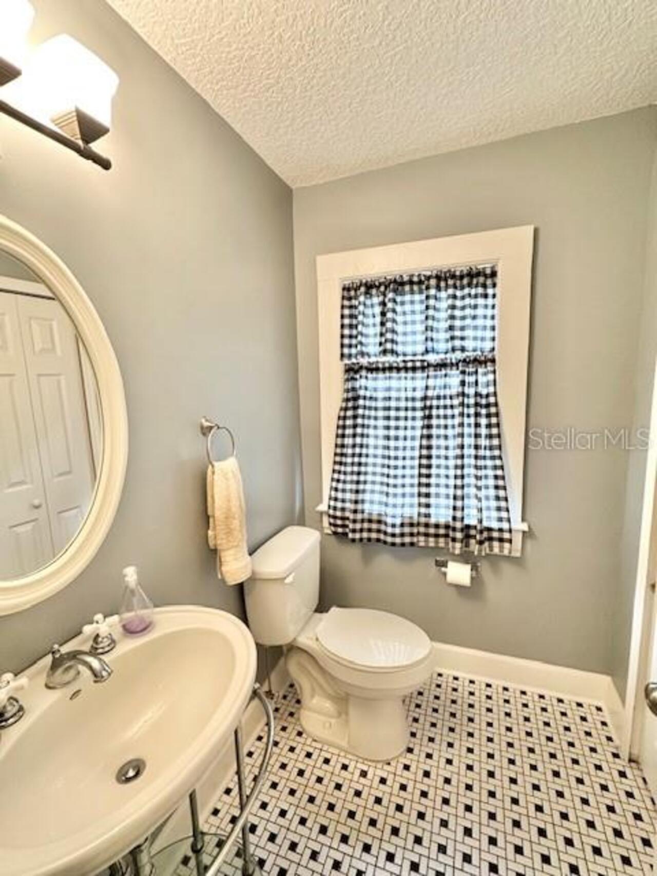 Listing Photo 19