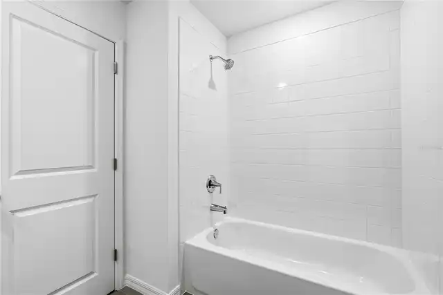 Listing Photo 22