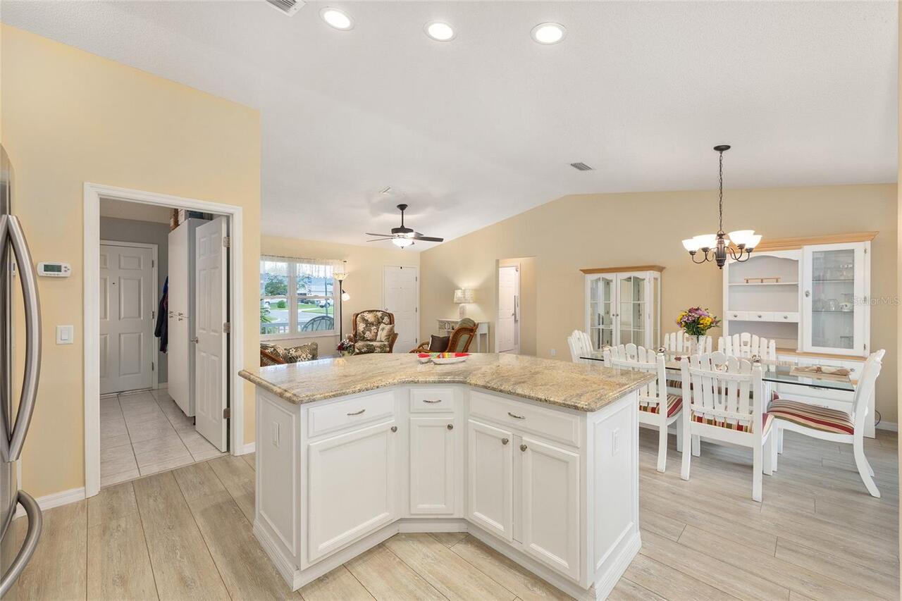 Listing Photo 19
