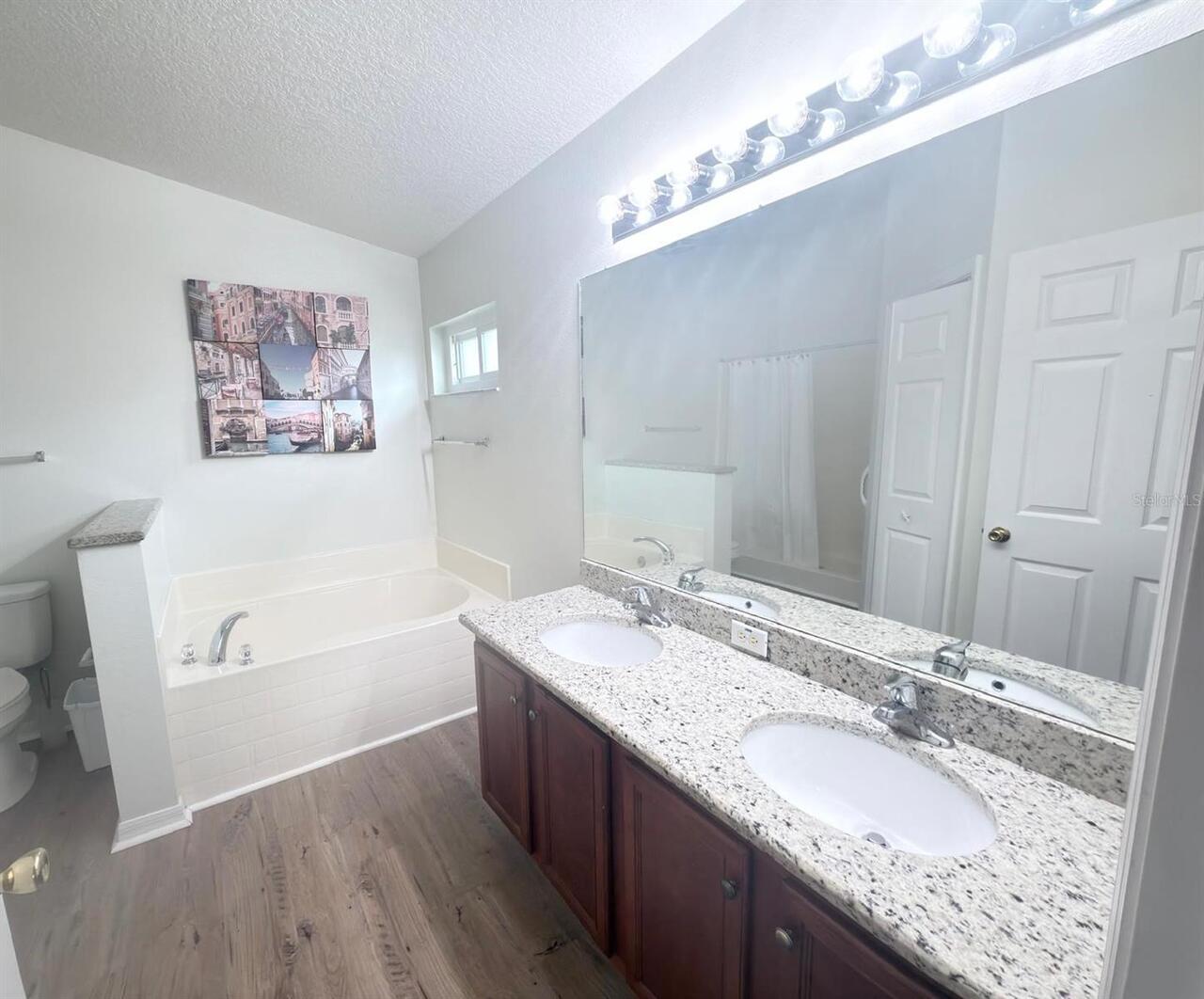Listing Photo 22