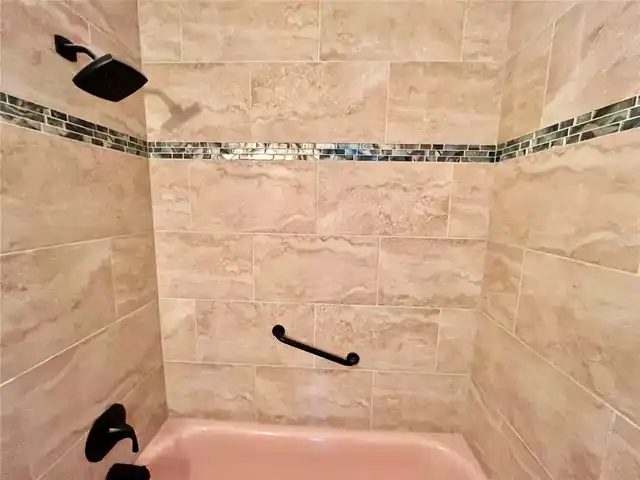 Listing Photo 29