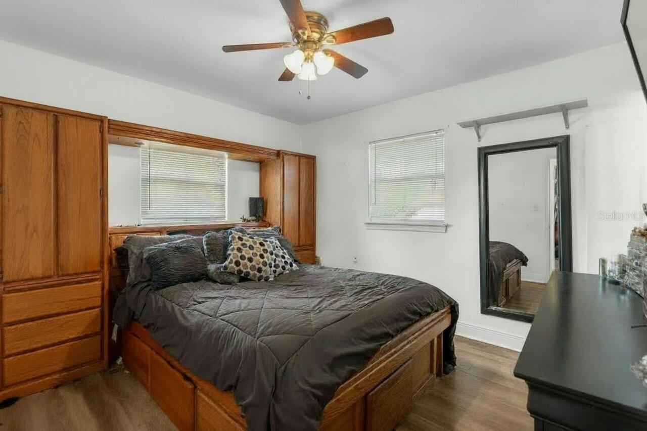 Listing Photo 10