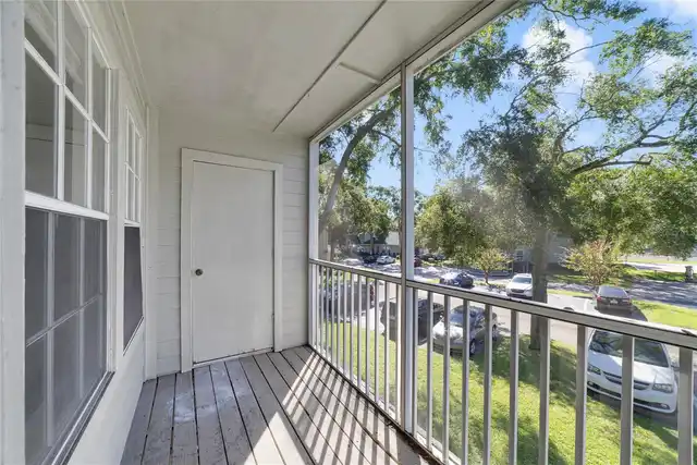 Listing Photo 12