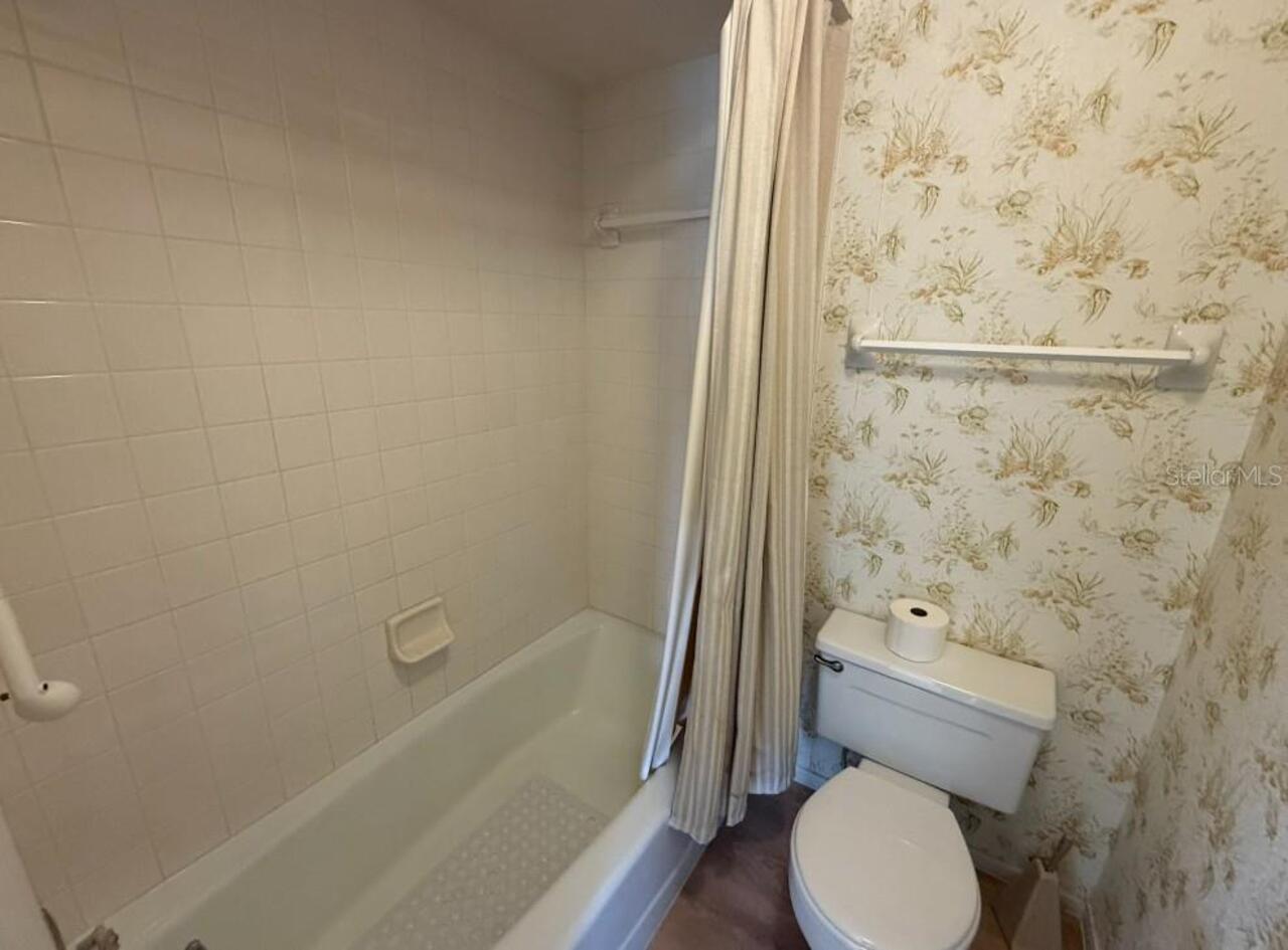 Listing Photo 14