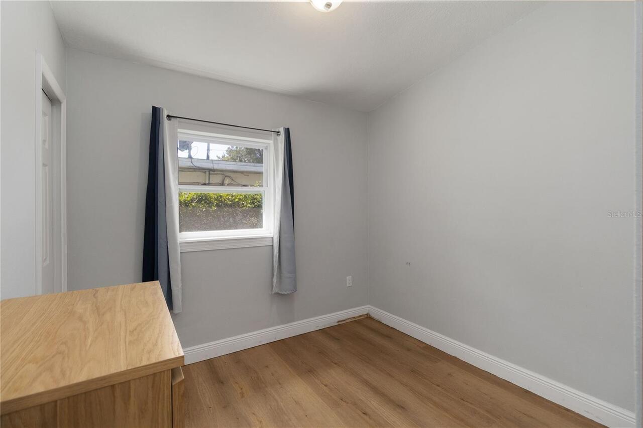 Listing Photo 14
