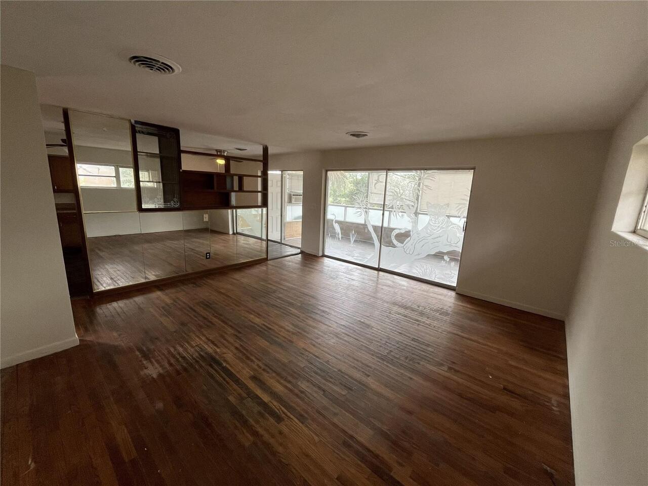 Listing Photo 17