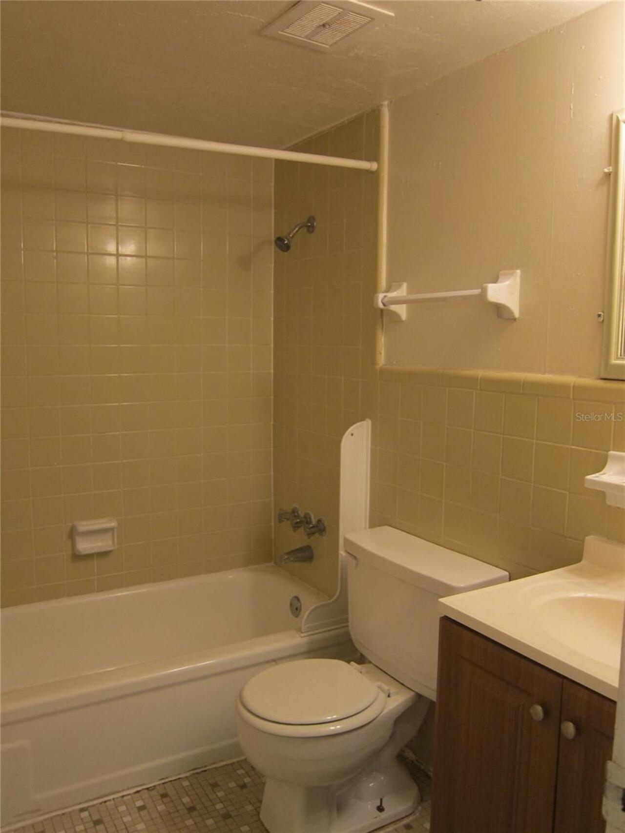 Listing Photo 9