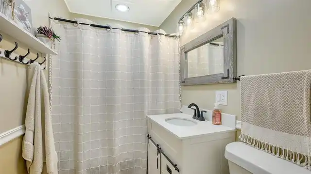 Listing Photo 25