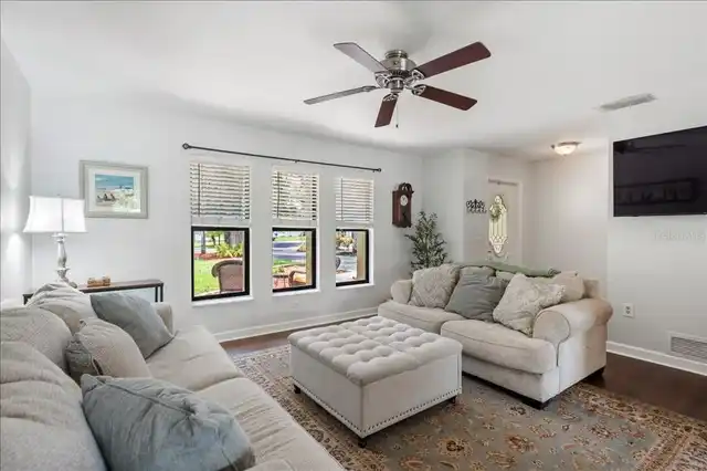 Listing Photo 7