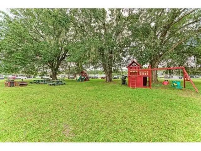 Listing Photo 13