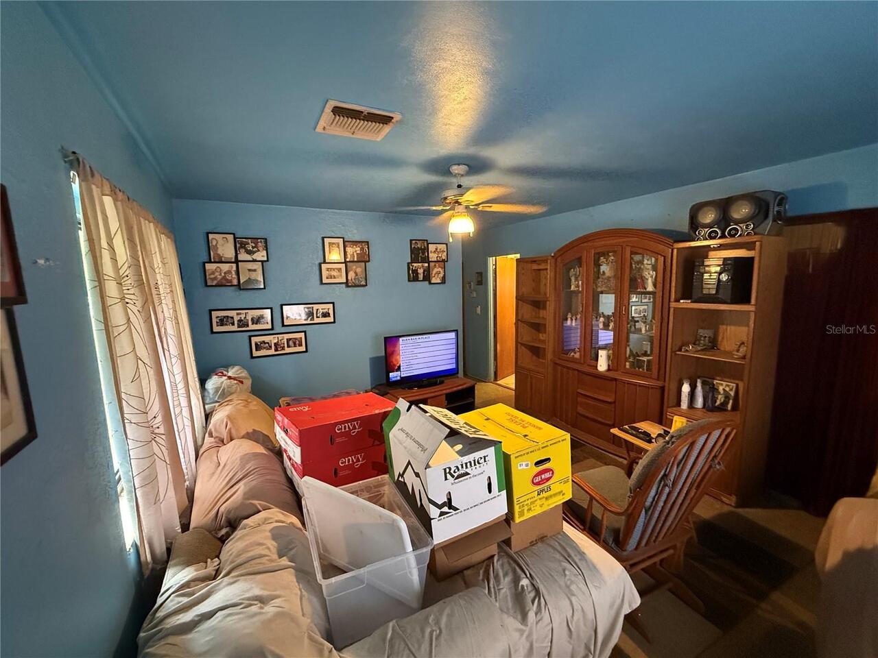 Listing Photo 8