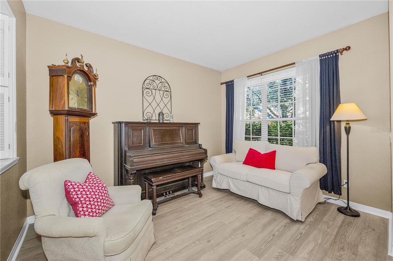 Listing Photo 8