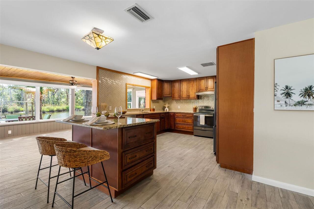 Listing Photo 9