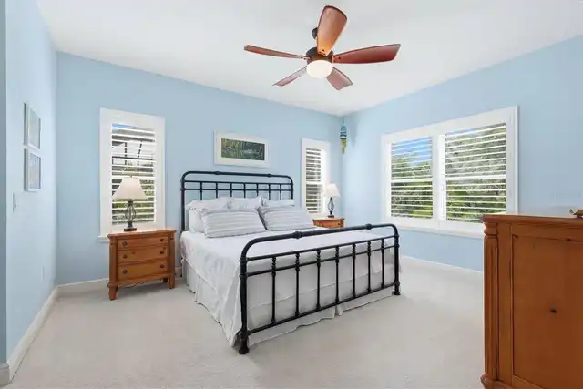 Listing Photo 16