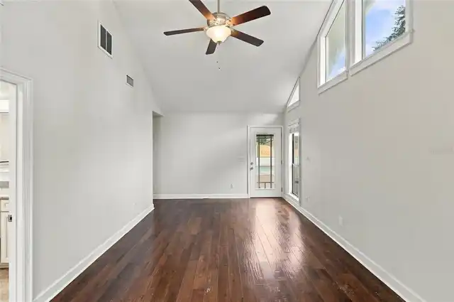Listing Photo 29
