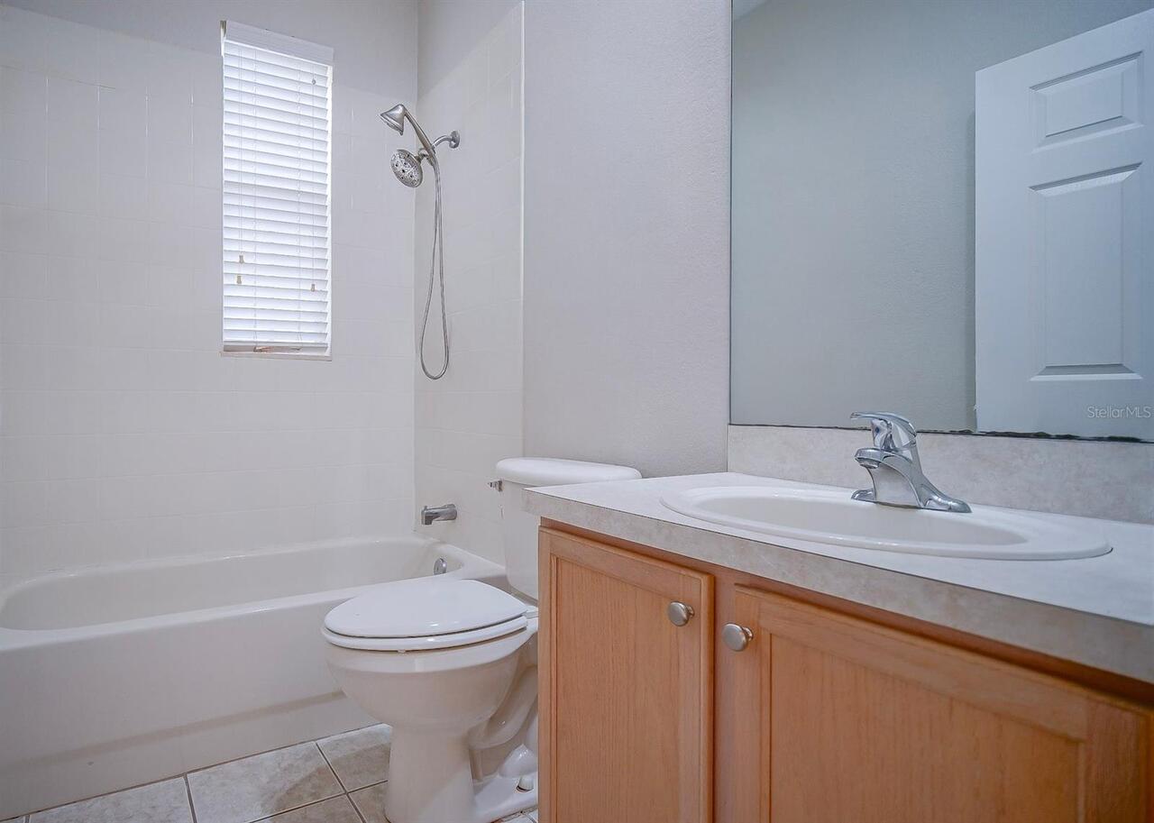 Listing Photo 9