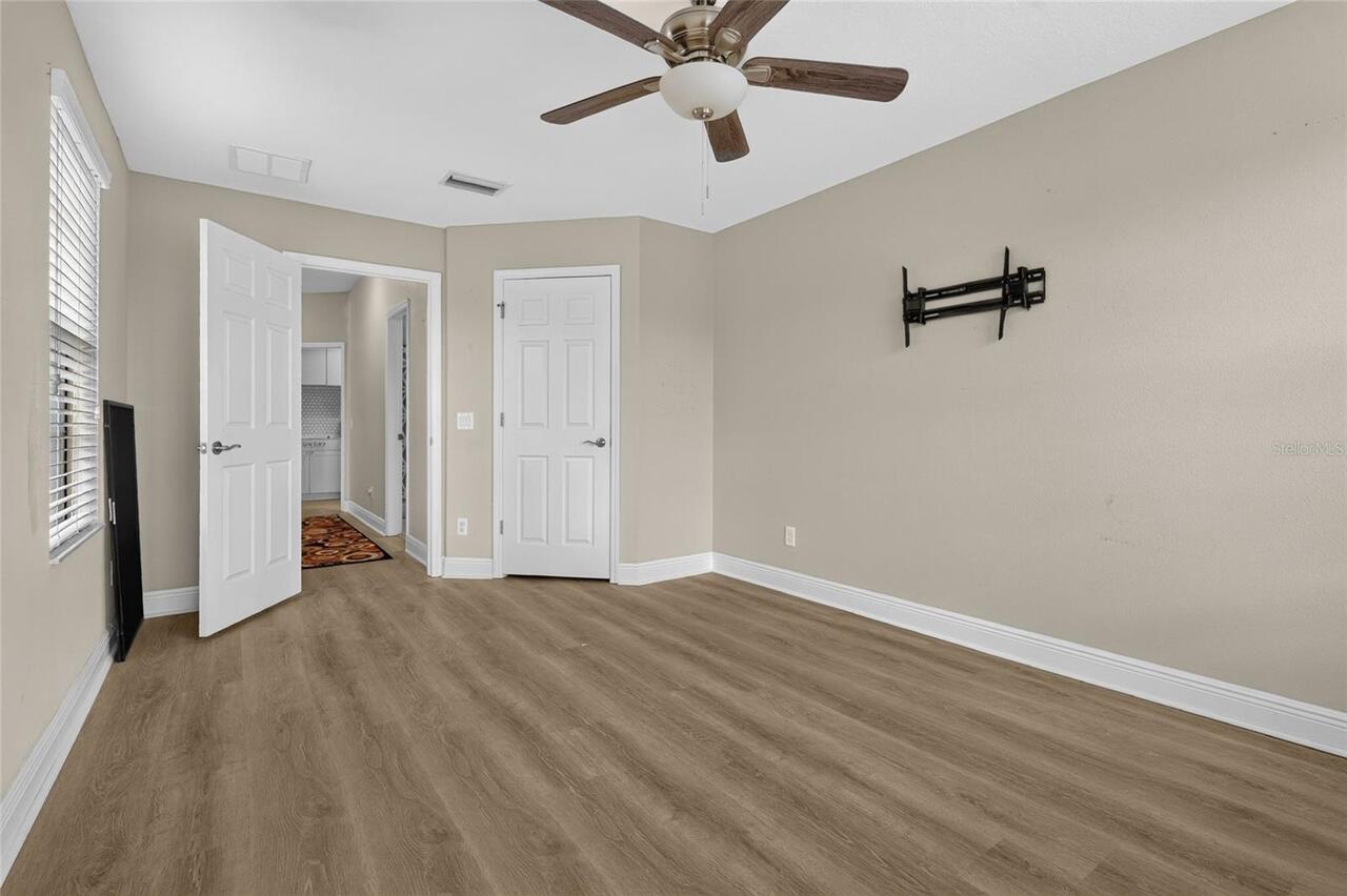 Listing Photo 35