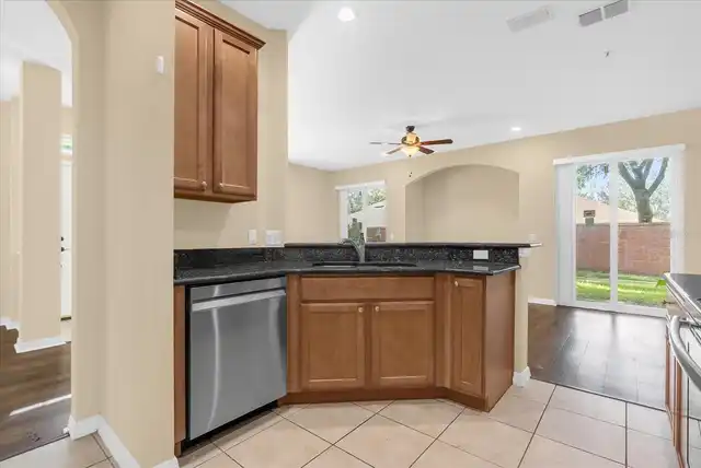 Listing Photo 7