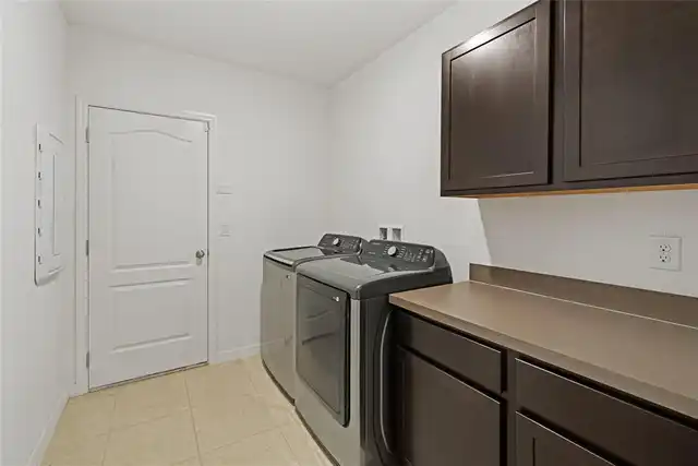 Listing Photo 16