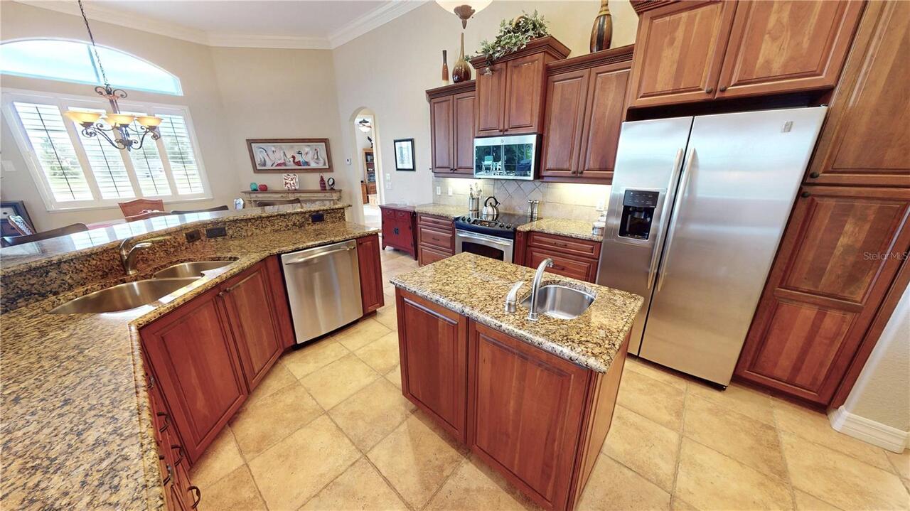 Listing Photo 11