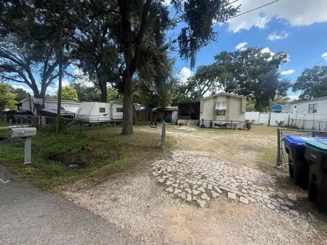 Listing Photo 7