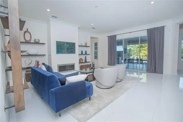 Listing Photo 17