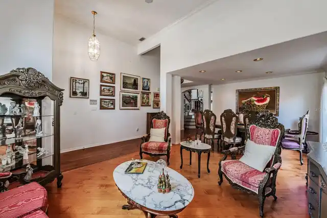 Listing Photo 15