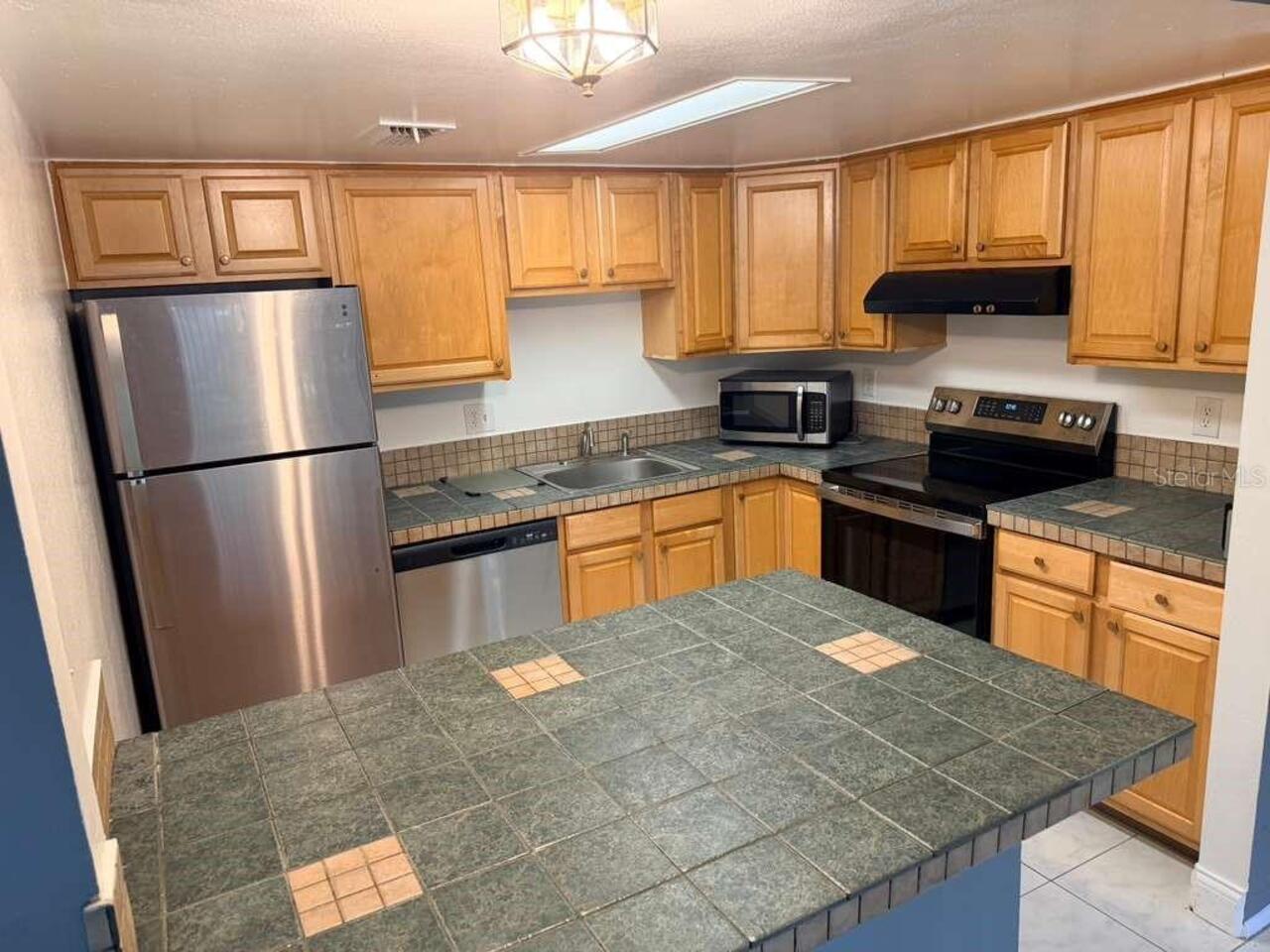 Listing Photo 8