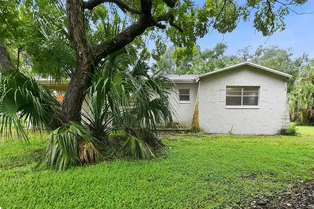 Listing Photo 15