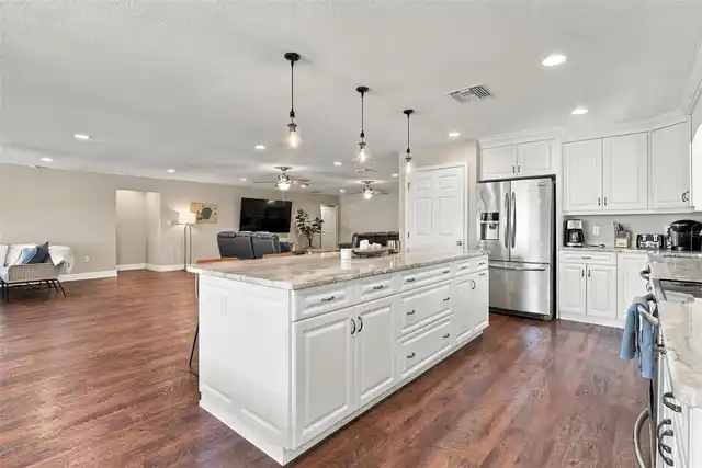 Listing Photo 13