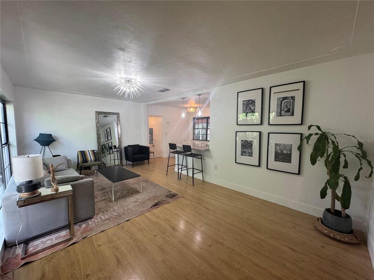 Listing Photo 6