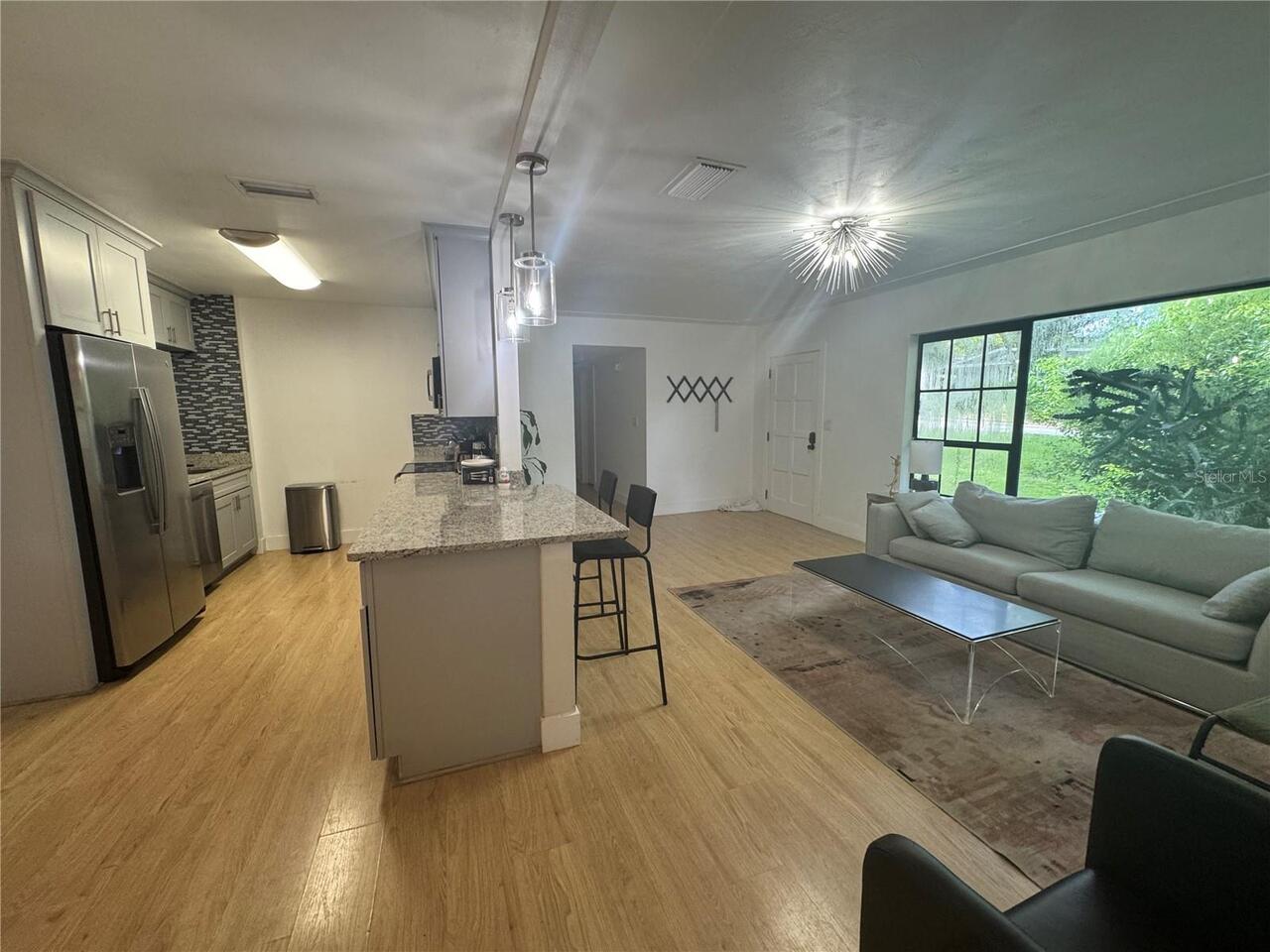 Listing Photo 8