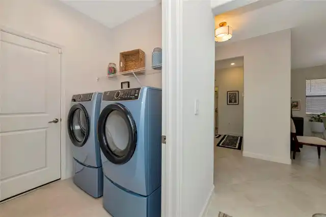 Listing Photo 11