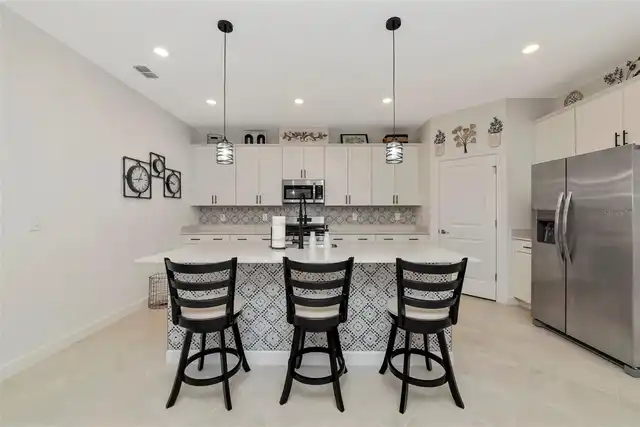 Listing Photo 18