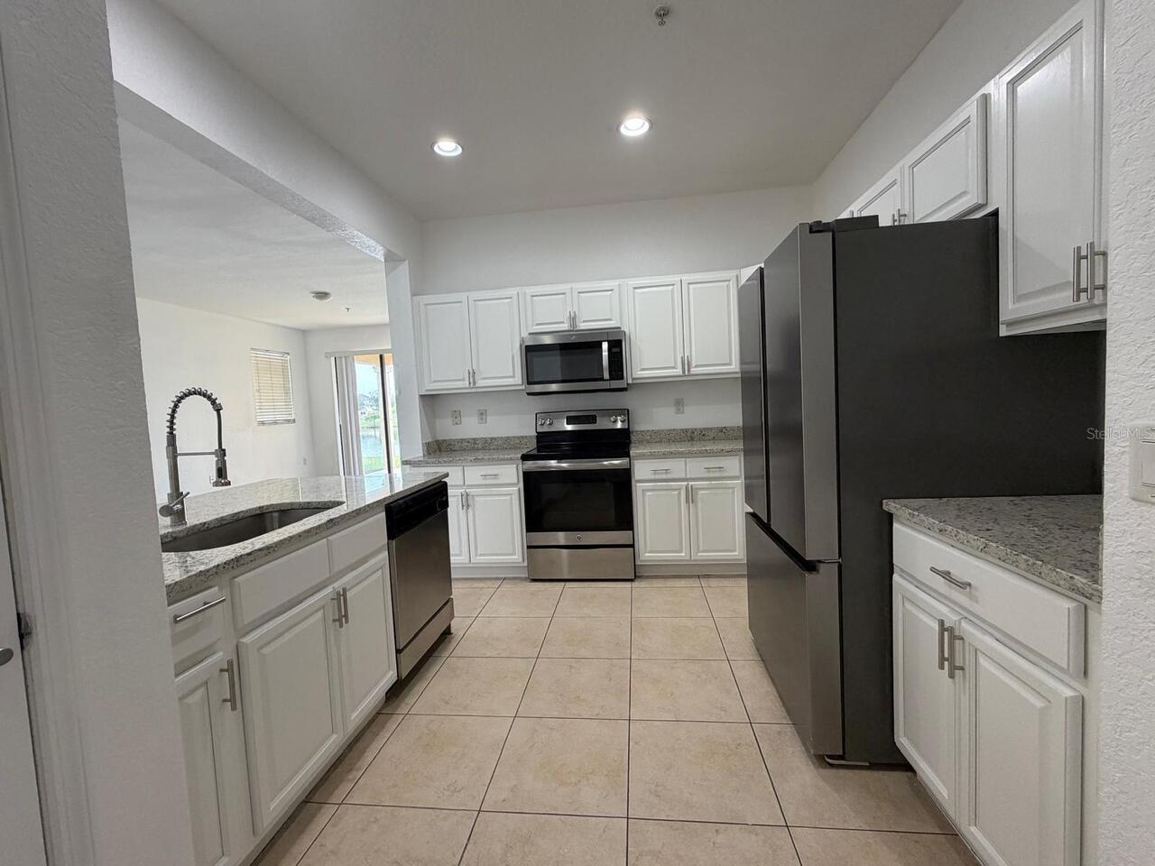 Listing Photo 7