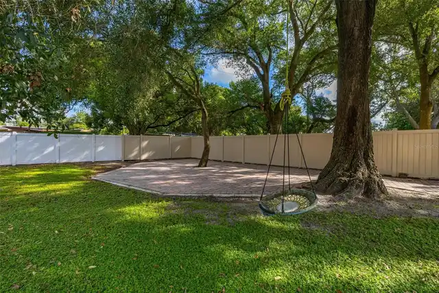 Listing Photo 15