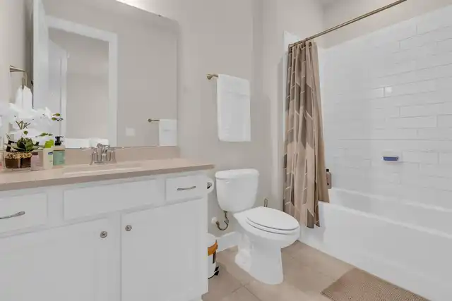 Listing Photo 8