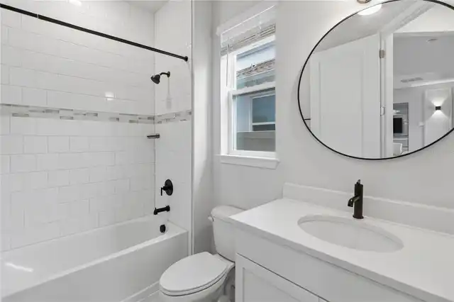 Listing Photo 17