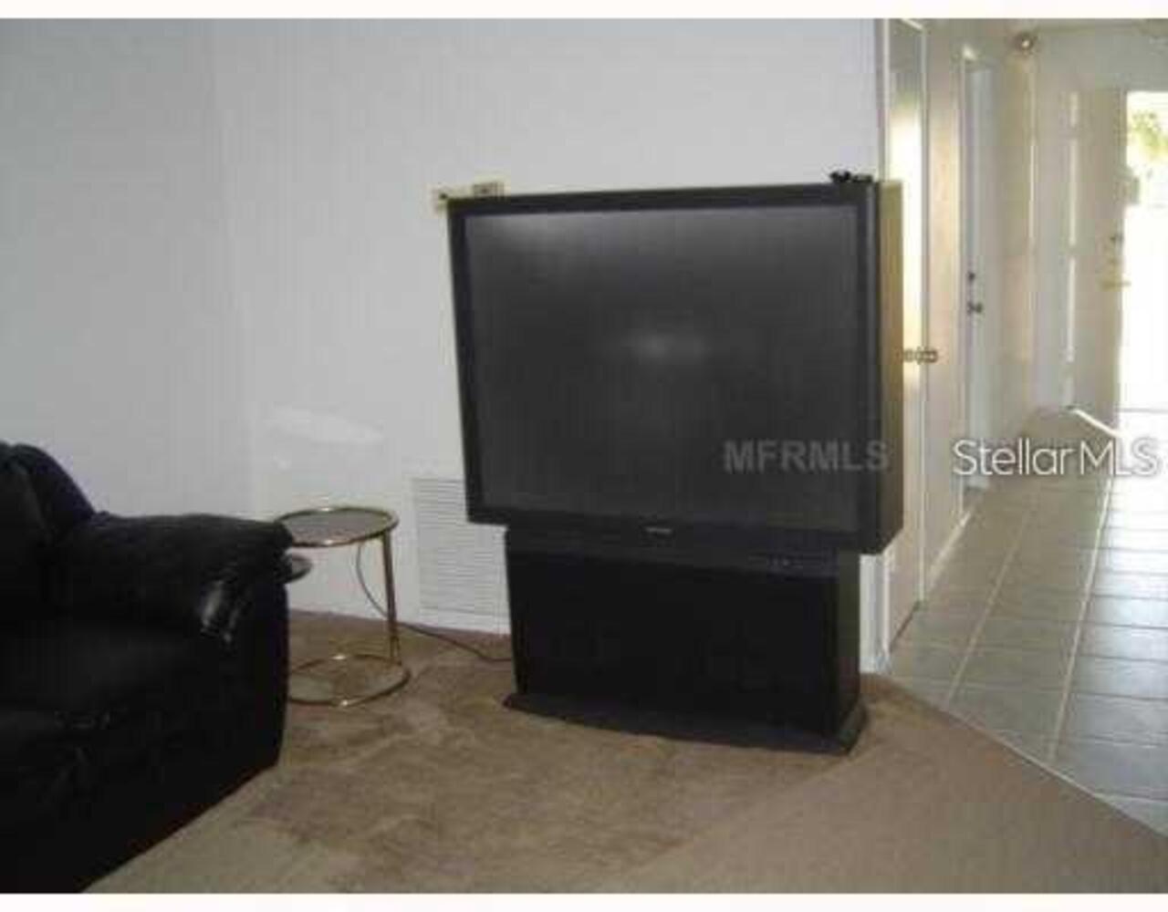 Listing Photo 9