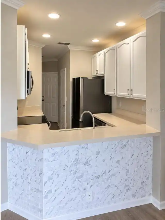 Listing Photo 6