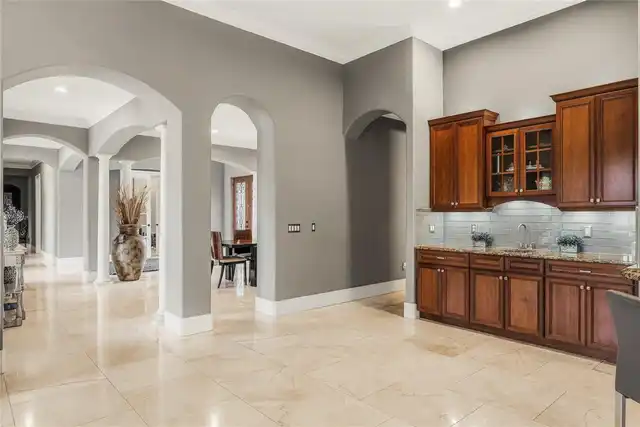Listing Photo 16