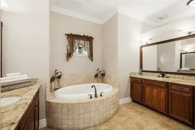 Listing Photo 32