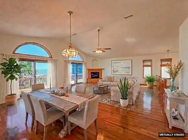 Listing Photo 11