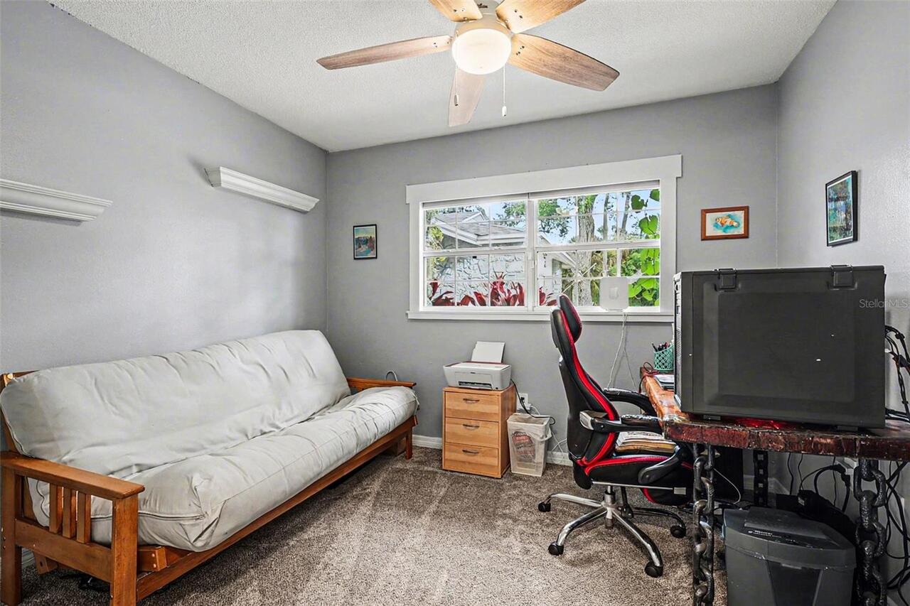 Listing Photo 11