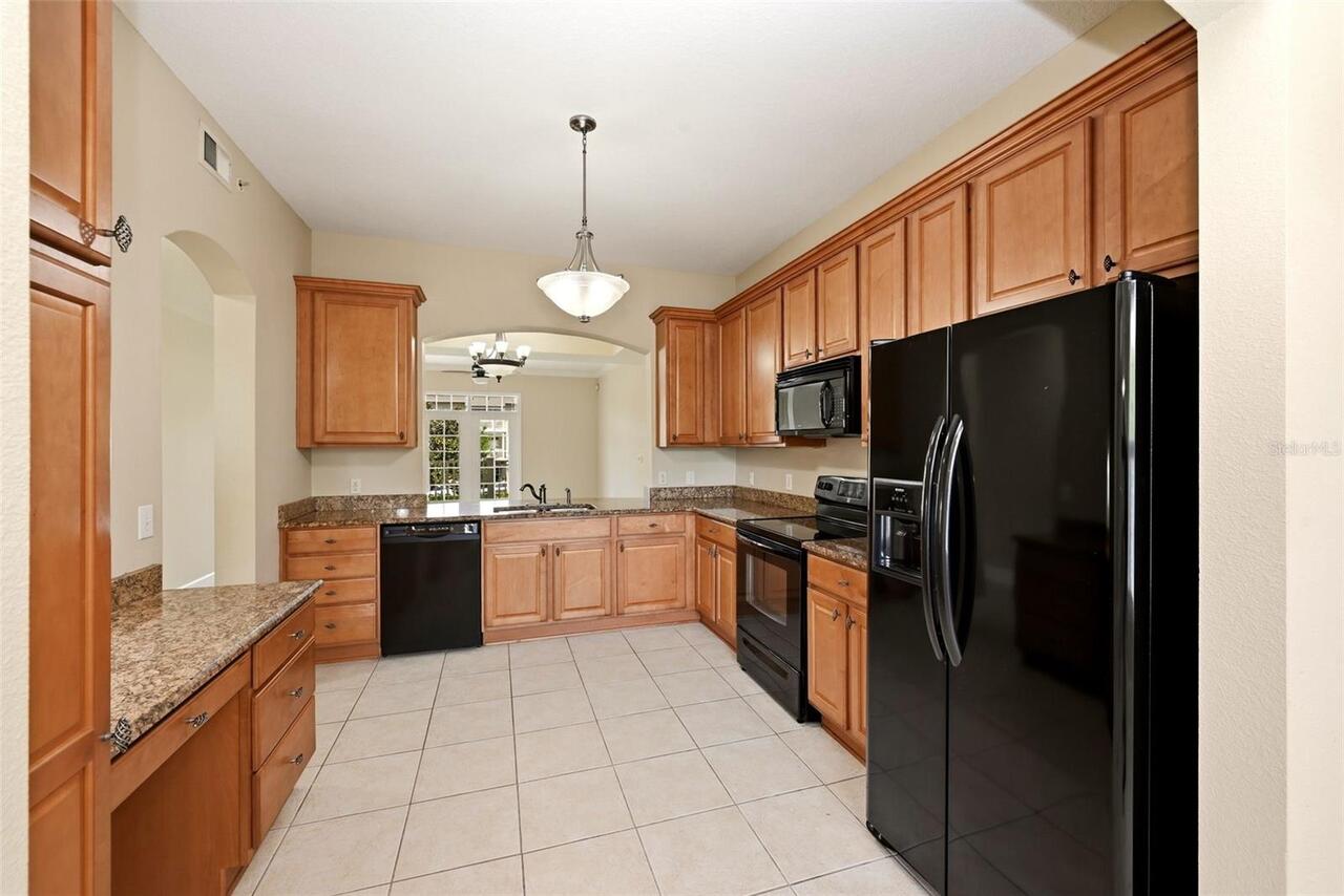 Listing Photo 8