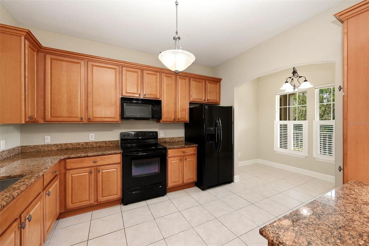 Listing Photo 12
