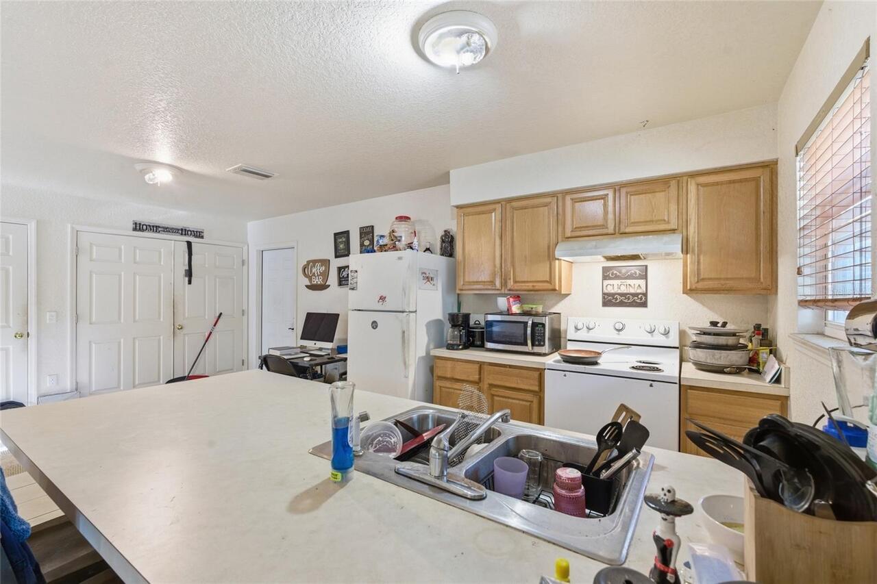 Listing Photo 9